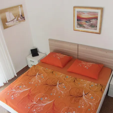 7631a Apartment